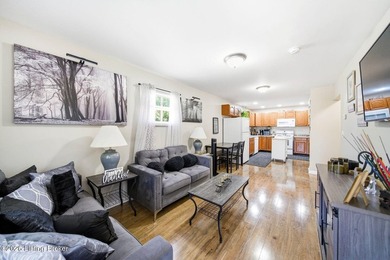 Beautifully maintained and thoughtfully updated, this 1925 - photo 7