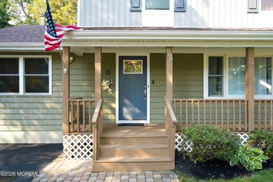 The one you've been waiting for! This 4-bedroom, 2-bath home is - photo 4