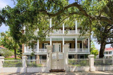 Experience the charm of historic Charleston in this beautifully - photo 1