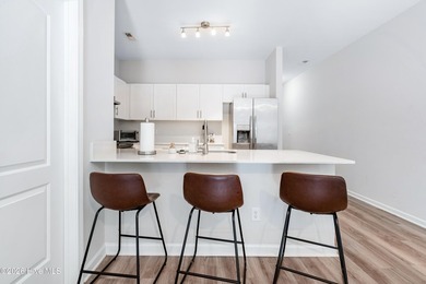 Welcome to this beautifully updated 3-bedroom, 3-bathroom - photo 11