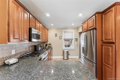 Welcome to 2402 169 Street, a stunning Colonial residence - photo 11