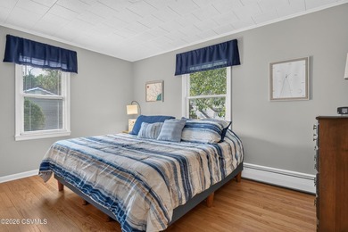 Perfectly remodeled, perfectly maintained, perfect location - photo 17