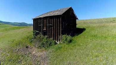 The Homestead is 40 amazing acres and boasts a charming 3800 - photo 17