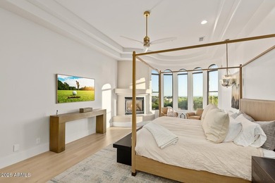 Panoramic views of city lights and Camelback Mountain define - photo 20