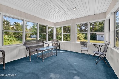Perfectly remodeled, perfectly maintained, perfect location - photo 21
