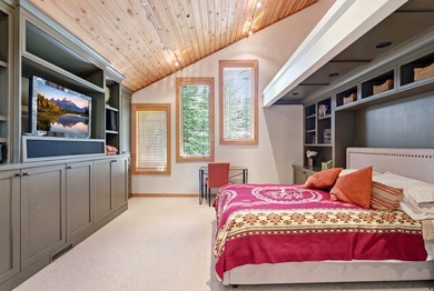 Ideally positioned in Silver Lake, with ski to, ski from access - photo 23