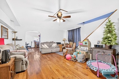 Charming, MOVE-IN-READY providing a functional layout perfect - photo 25