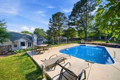 Tucked away in the sought-after Parkhurst section of Whiteford - photo 25