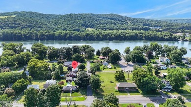 Perfectly remodeled, perfectly maintained, perfect location - photo 30