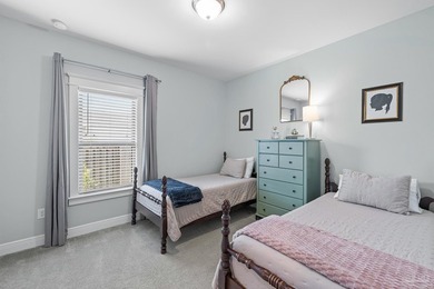 Located in the gated community of Huntington Creek, this - photo 34