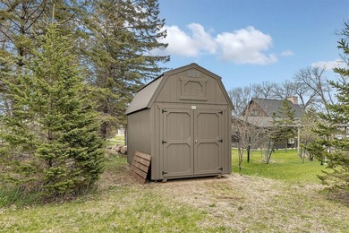 Set on 136 feet of shoreline on desirable Lake Ida, this 4 - photo 42