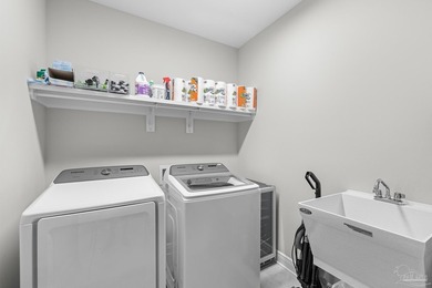 Located in the gated community of Huntington Creek, this - photo 44