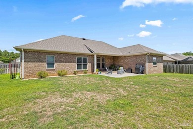 Located in the gated community of Huntington Creek, this - photo 48