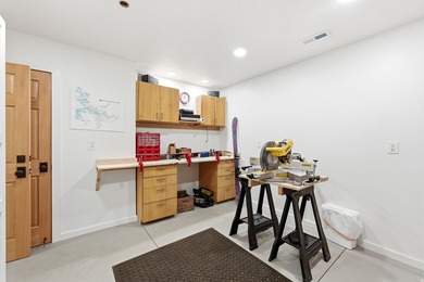 Ideally positioned in Silver Lake, with ski to, ski from access - photo 50