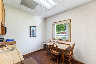 Rare opportunity to acquire two adjacent light industrial - photo 14