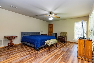 Seasonal views, ACC-approved lake access, and the privacy only - photo 22