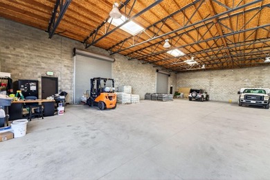 Rare opportunity to acquire two adjacent light industrial - photo 23