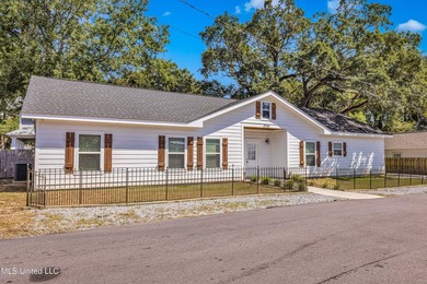 Coastal living awaits you in this beautifully crafted 4-bedroom - photo 24