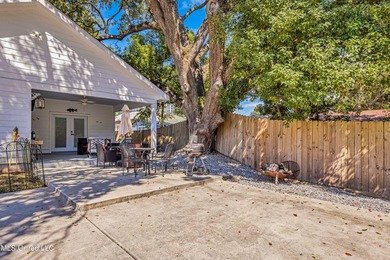 Coastal living awaits you in this beautifully crafted 4-bedroom - photo 28