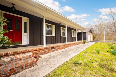 (private lake, pond, coastal) Home Sale Pending in Ringgold Georgia