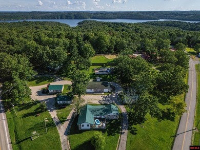 Twin Gables #1 and #2 offers 16 units, is fully leased out with - photo 32