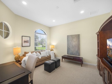 Lovely Furnished Home with Golf Course View. This 2 possible 3BD - photo 8