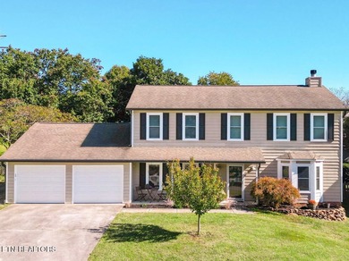 Fort Loudoun Lake Home For Sale in Knoxville Tennessee