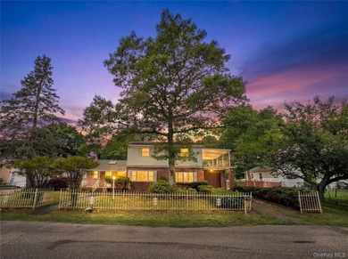 Bring your vision and transform this spacious colonial into the - photo 4