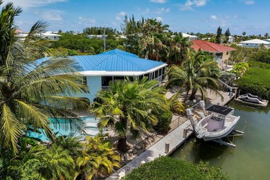 Welcome to 499 Avenida Primiceria in Marathon FL. This unique - photo 1