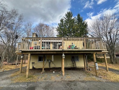 Lake Home For Sale in Blakeslee, Pennsylvania