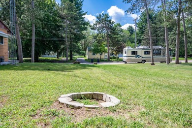 This prime lot in the heart of Lake Delton can be yours today! - photo 3