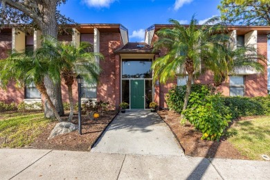 (private lake, pond, creek) Condo For Sale in Oldsmar Florida