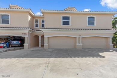 Cape Coral Lakes Area Condo Sale Pending in Cape Coral Florida