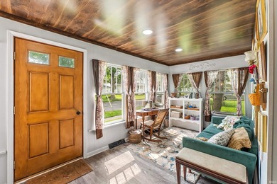 Welcome to this spacious 3 bedroom, 2 bathroom home offering - photo 4