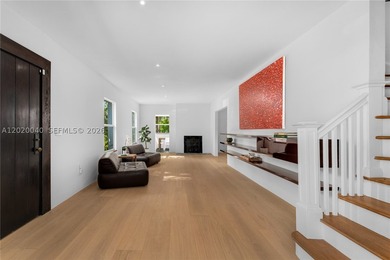 Newly renovated 1920s compound in Miami Beach's prestigious La - photo 6