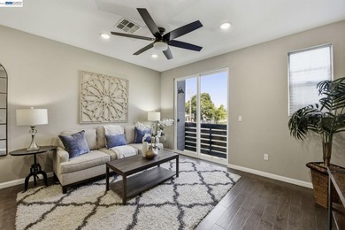 Welcome to this stunning 3BD/3BA townhome in Fremont's desirable - photo 11