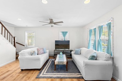 This unique compound is comprised of four detached homes on a .6 - photo 15