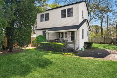This unique compound is comprised of four detached homes on a .6 - photo 19