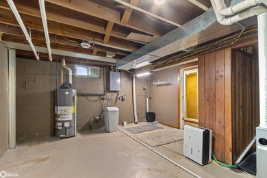 This charming cabin-style home has been completely redone and is - photo 24