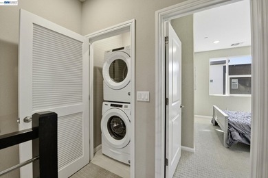Welcome to this stunning 3BD/3BA townhome in Fremont's desirable - photo 26
