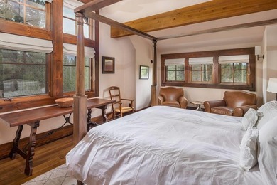 All features of this two-lot estate - its size, location and - photo 28