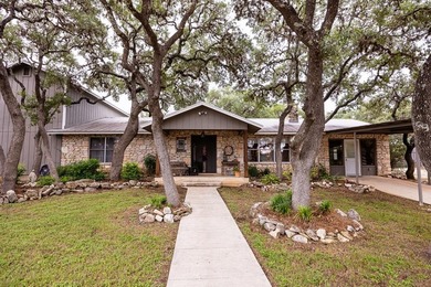 (private lake, pond, creek) Home For Sale in Pipe Creek Texas