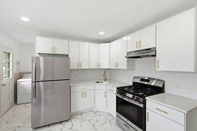 Welcome home to this beautifully updated 2-bedroom home - photo 3