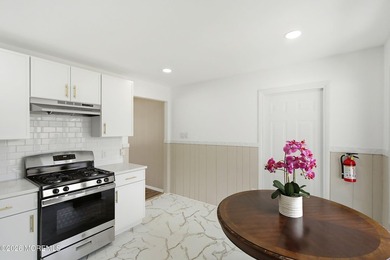 Welcome home to this beautifully updated 2-bedroom home - photo 7