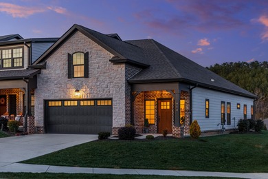 Chickamauga Lake Townhome/Townhouse For Sale in Hixson Tennessee