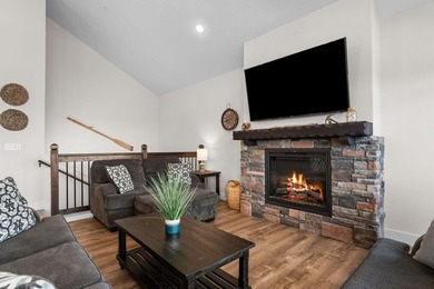 Introducing Wilderness Mountain--an exceptional, fully turnkey - photo 9