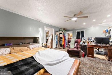 Private 6.6-Acre Estate with Pool, Guest Apartment & Workshop! - photo 20