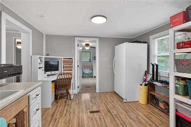 Tucked away on 9.98 secluded acres, this 3 bedroom, 1 bath home - photo 20