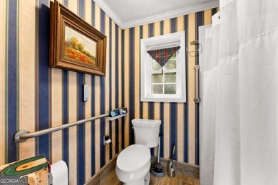 Private 6.6-Acre Estate with Pool, Guest Apartment & Workshop! - photo 24
