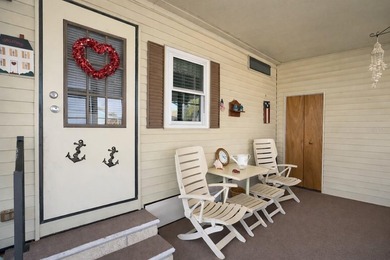 A peaceful lakefront escape framed by spectacular sunset skies - photo 25